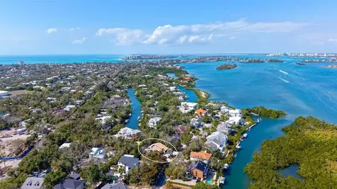 5231 Siesta Cove Drive Sarasota FL 34242