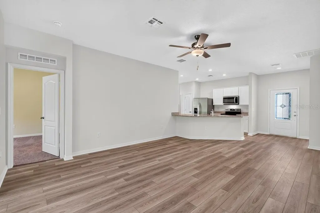 1280 S Seagate Drive Deltona FL 32725