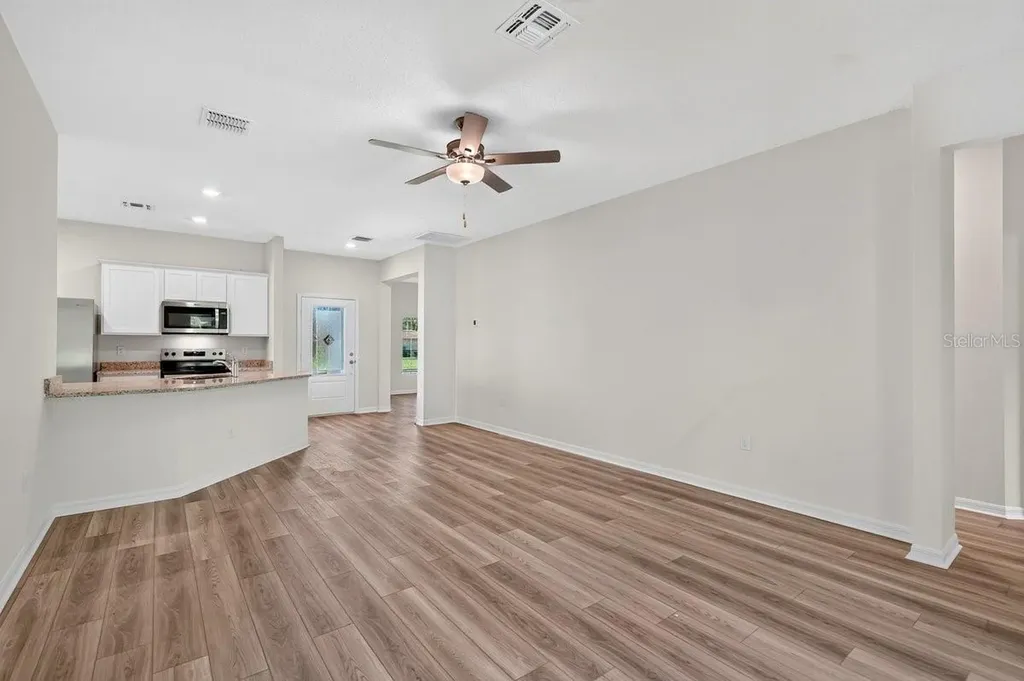 1280 S Seagate Drive Deltona FL 32725