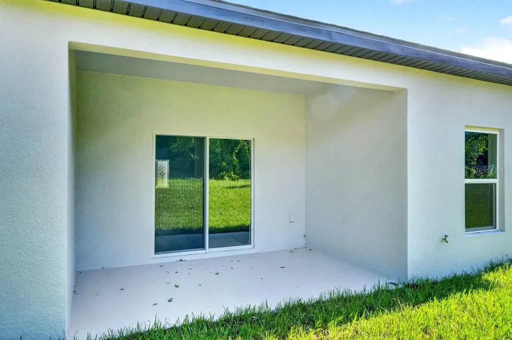 1280 S Seagate Drive Deltona FL 32725