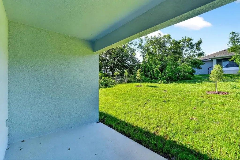 1280 S Seagate Drive Deltona FL 32725