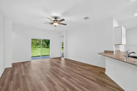 1280 S Seagate Drive Deltona FL 32725