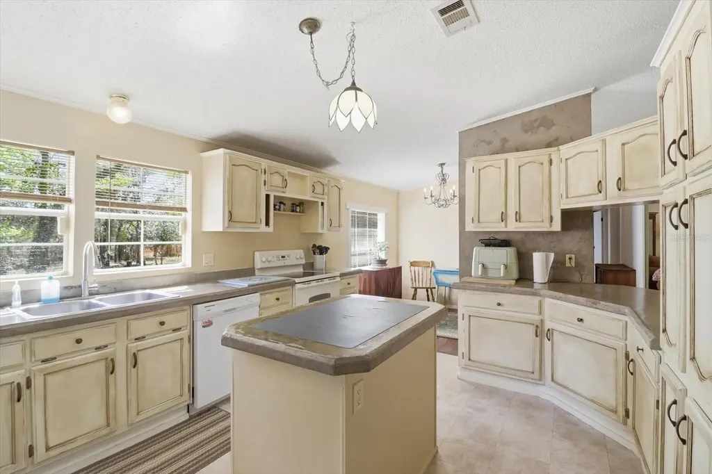 4950 W Mockingbird Street Homosassa FL 34446