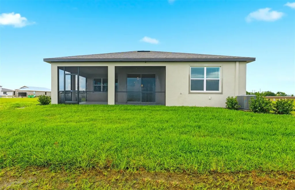 10005 Johnson Oaks Glen Parrish FL 34219