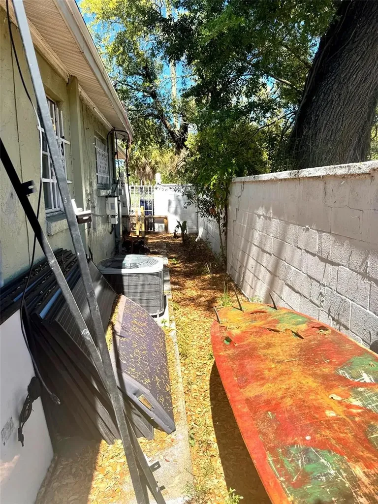 505 E Columbus Drive Tampa FL 33602