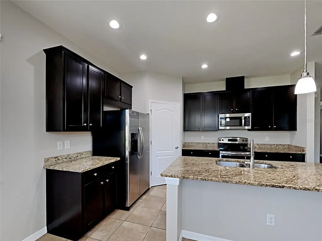 7226 Lumber Port Drive Ruskin FL 33573