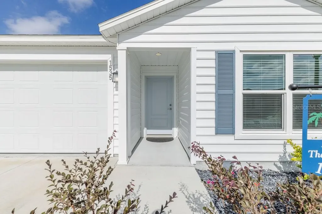 1535 Pj Martin Court The Villages FL 32163