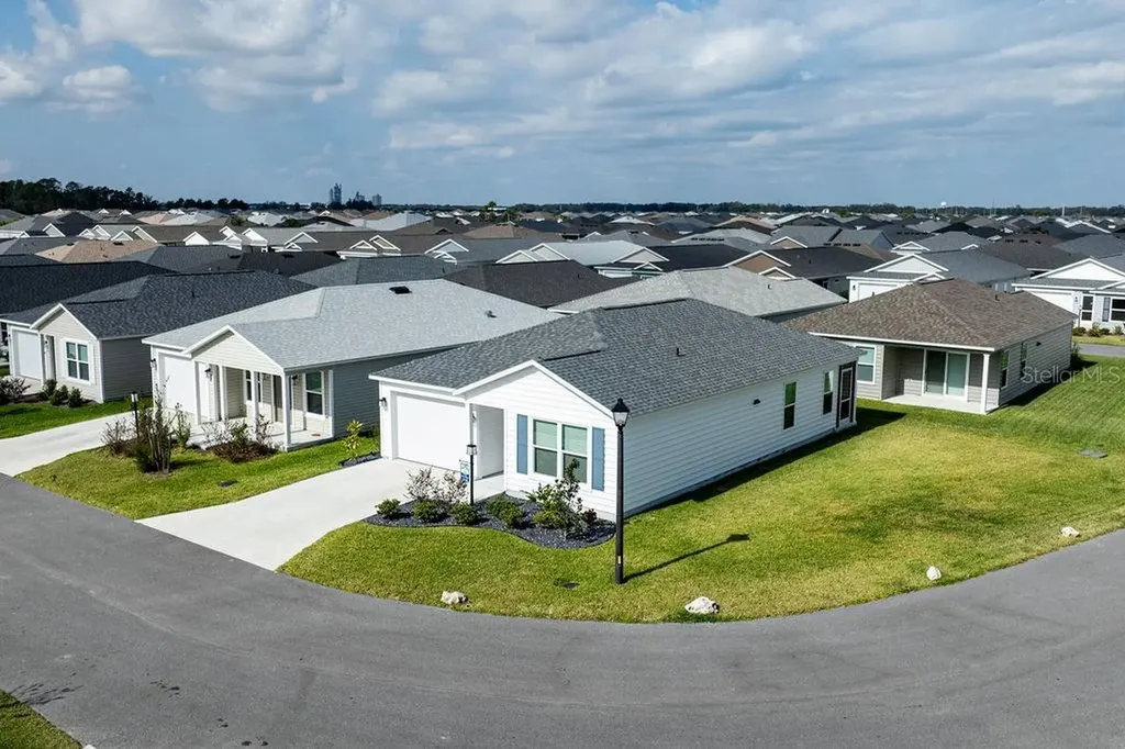1535 Pj Martin Court The Villages FL 32163