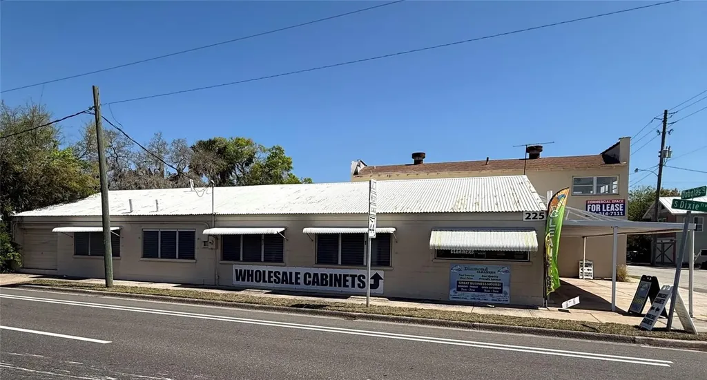 225 S Dixie Freeway New Smyrna Beach FL 32168