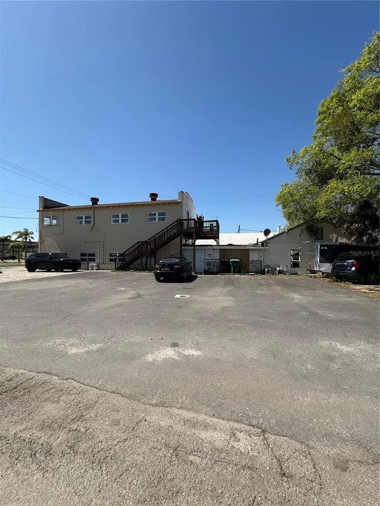 225 S Dixie Freeway New Smyrna Beach FL 32168