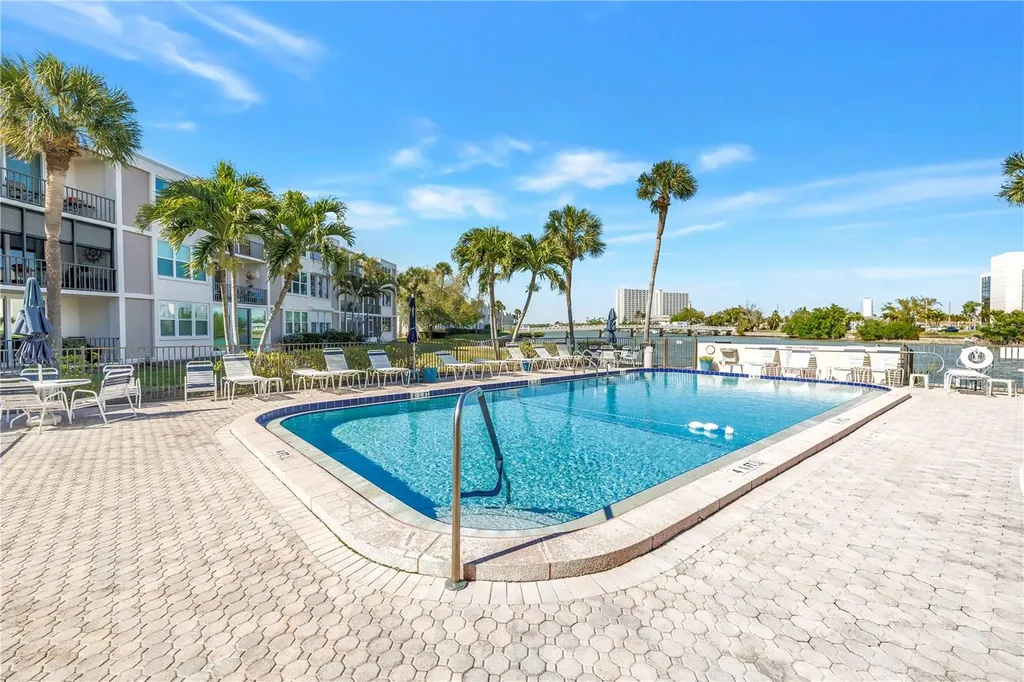 7401 Bay Island Drive S South Pasadena FL 33707