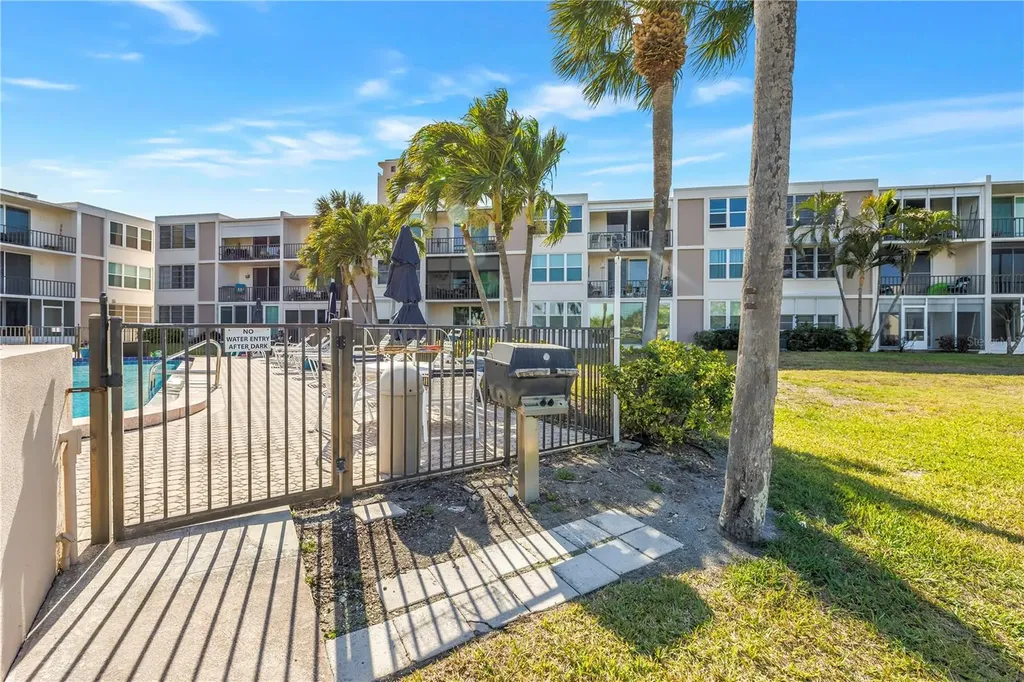 7401 Bay Island Drive S South Pasadena FL 33707