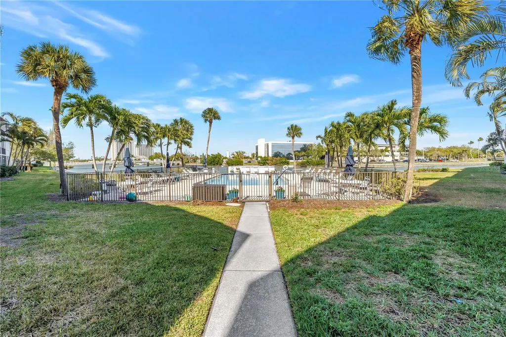 7401 Bay Island Drive S South Pasadena FL 33707