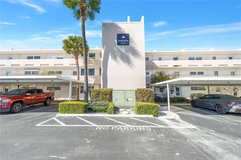 7401 Bay Island Drive S South Pasadena FL 33707