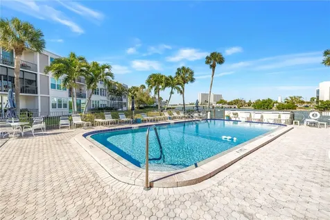 7401 Bay Island Drive S South Pasadena FL 33707