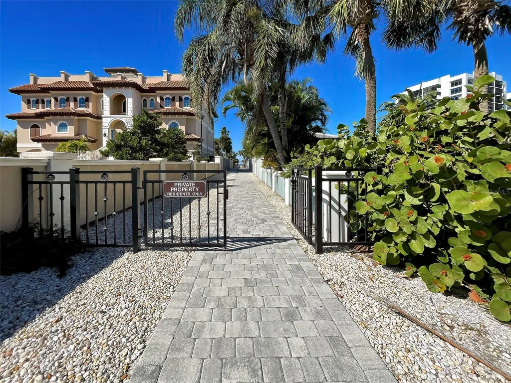 16 Gulf Manor Drive Venice FL 34285