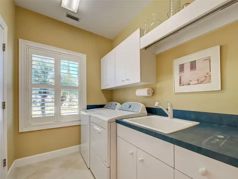16 Gulf Manor Drive Venice FL 34285