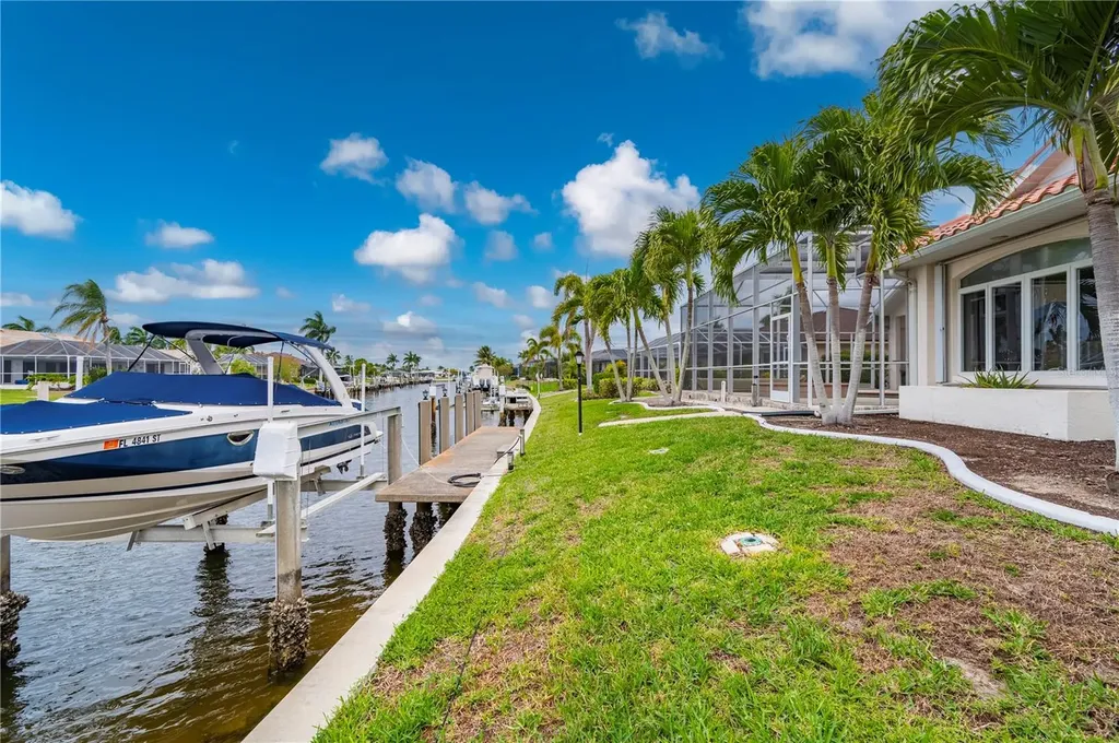 709 Via Tunis Punta Gorda FL 33950