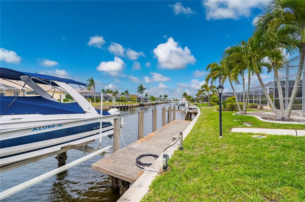 709 Via Tunis Punta Gorda FL 33950