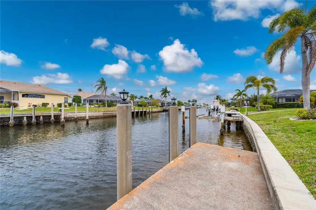 709 Via Tunis Punta Gorda FL 33950