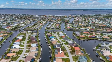 709 Via Tunis Punta Gorda FL 33950