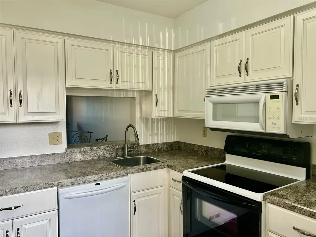 1701 Pinehurst Road Dunedin FL 34698