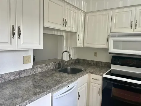 1701 Pinehurst Road Dunedin FL 34698