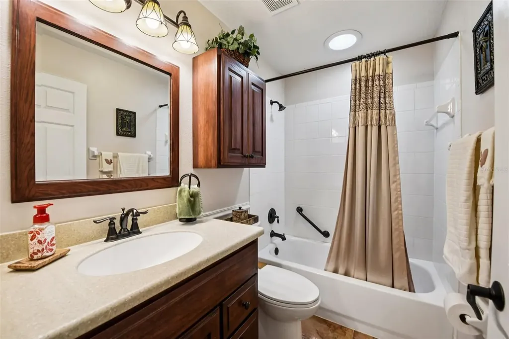 6105 Dory Way Tavares FL 32778