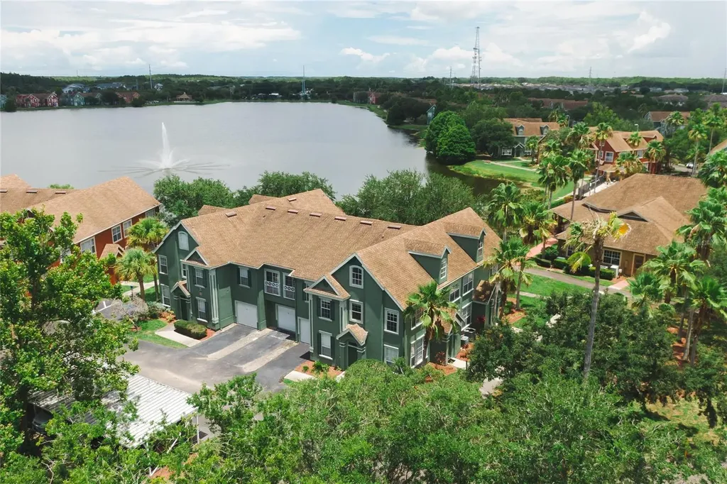 9412 Lake Chase Island Way Tampa FL 33626