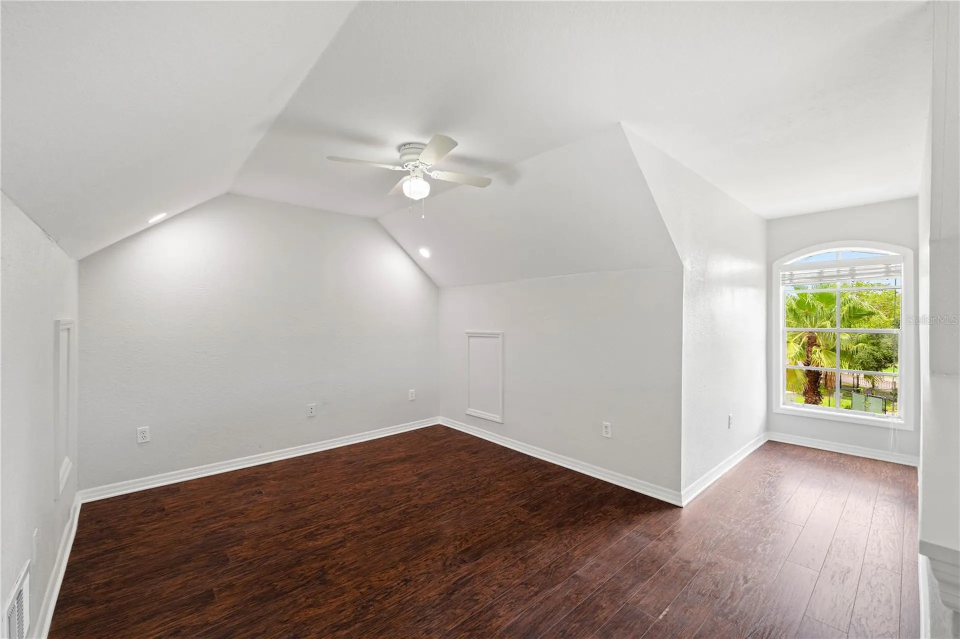 9412 Lake Chase Island Way Tampa FL 33626