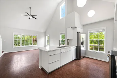 9412 Lake Chase Island Way Tampa FL 33626