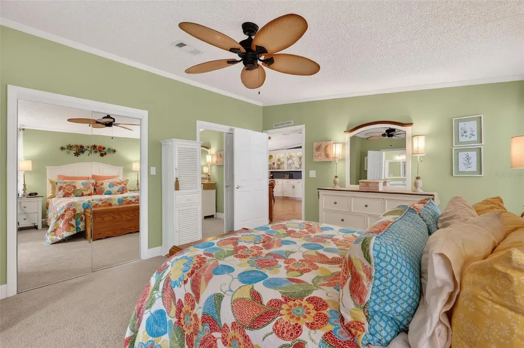 469 Santa Fe Road Tavares FL 32778