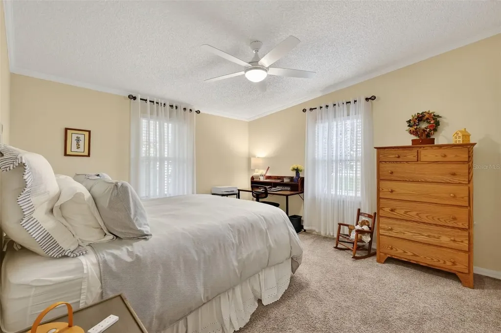 469 Santa Fe Road Tavares FL 32778