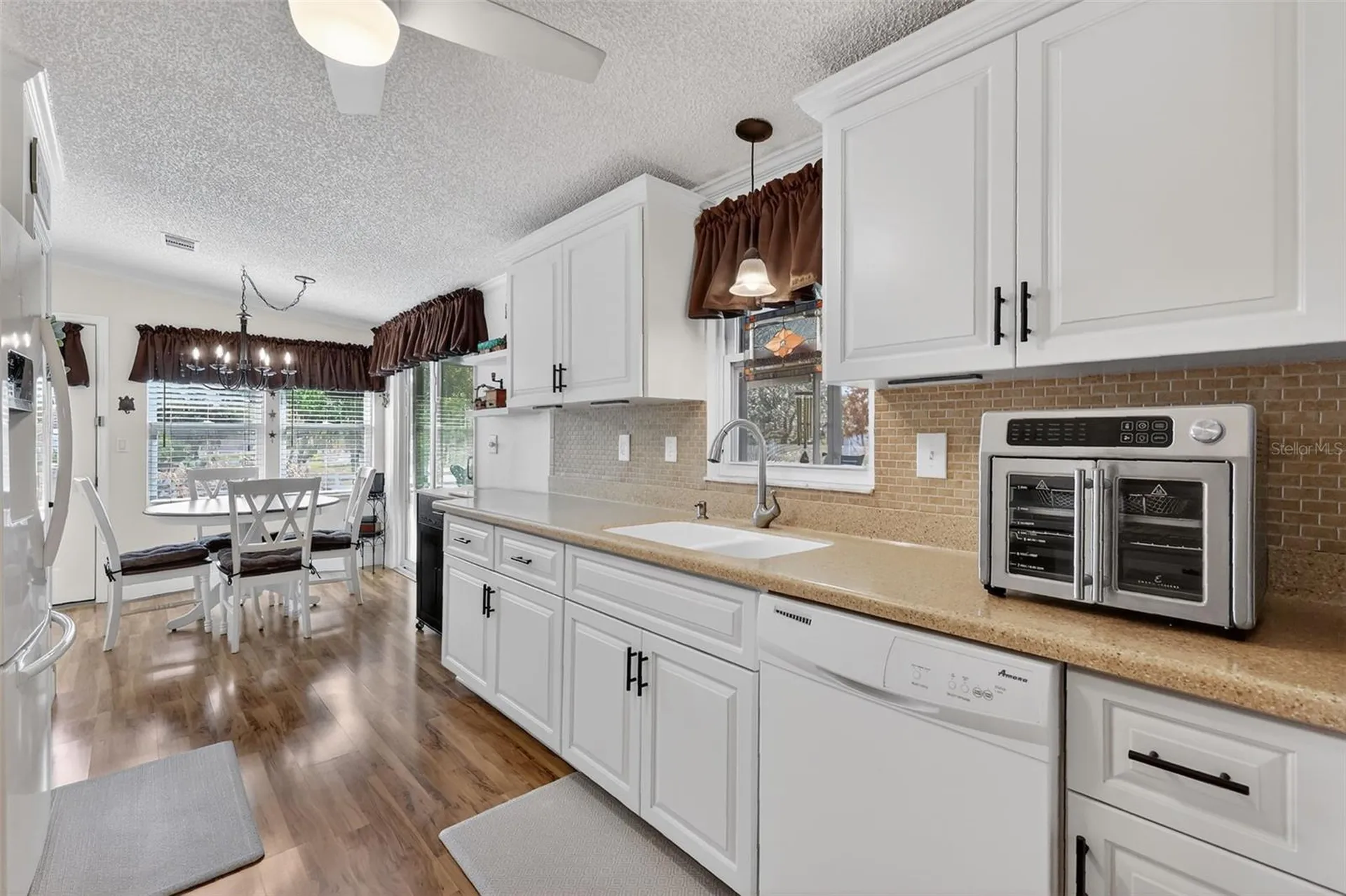 469 Santa Fe Road Tavares FL 32778
