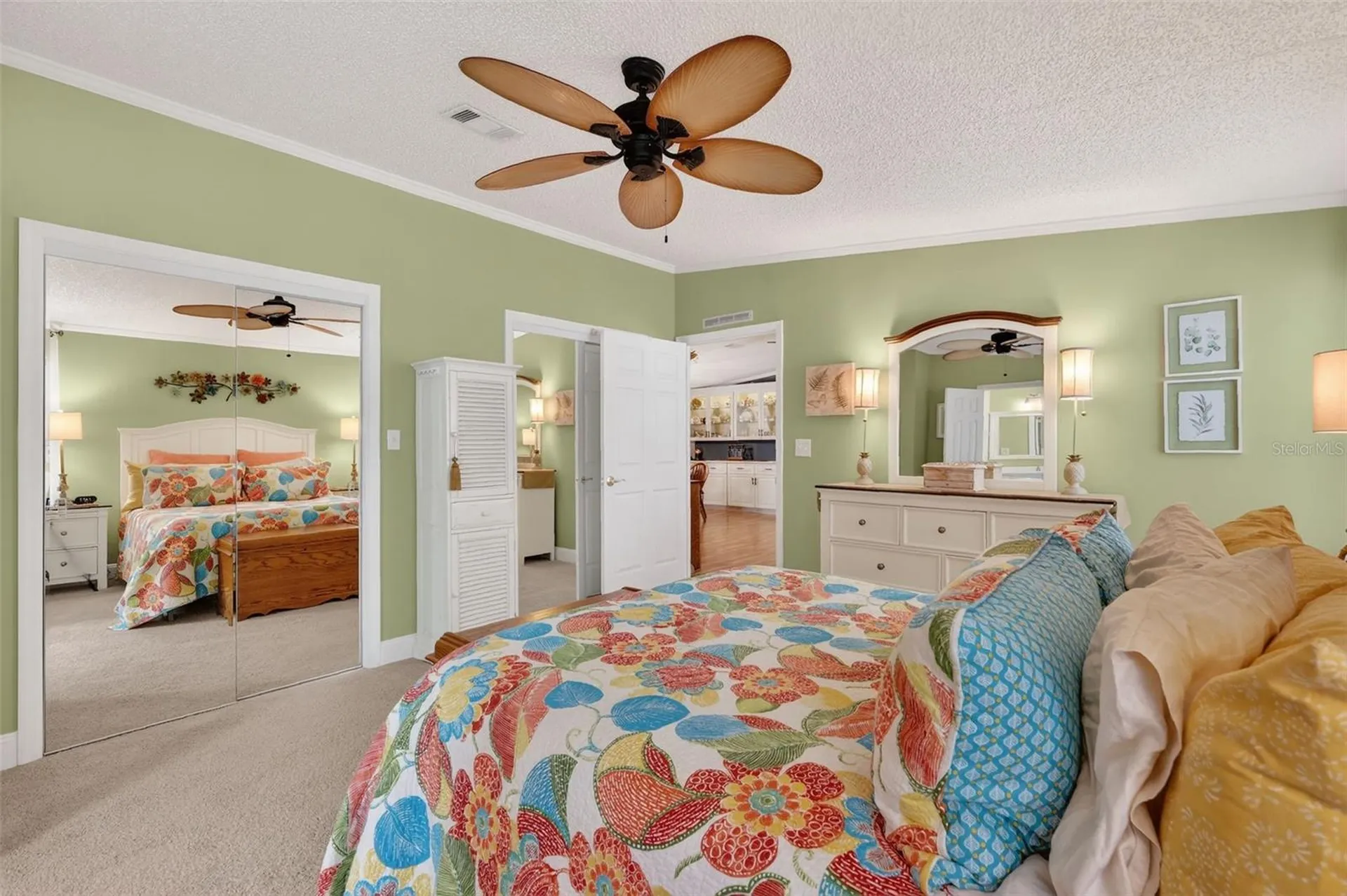 469 Santa Fe Road Tavares FL 32778