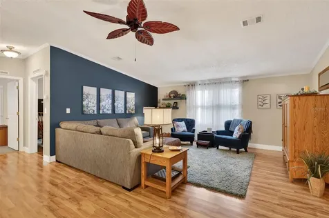469 Santa Fe Road Tavares FL 32778