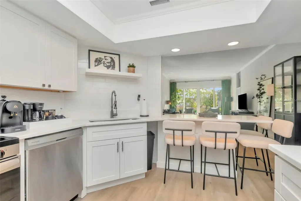 7400 Sun Island Drive S South Pasadena FL 33707