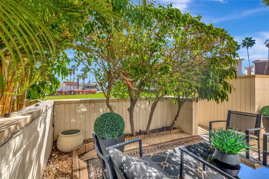 7400 Sun Island Drive S South Pasadena FL 33707
