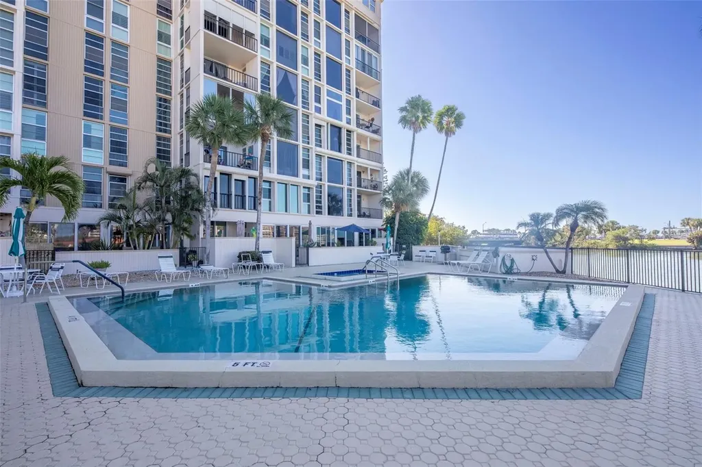 7400 Sun Island Drive S South Pasadena FL 33707