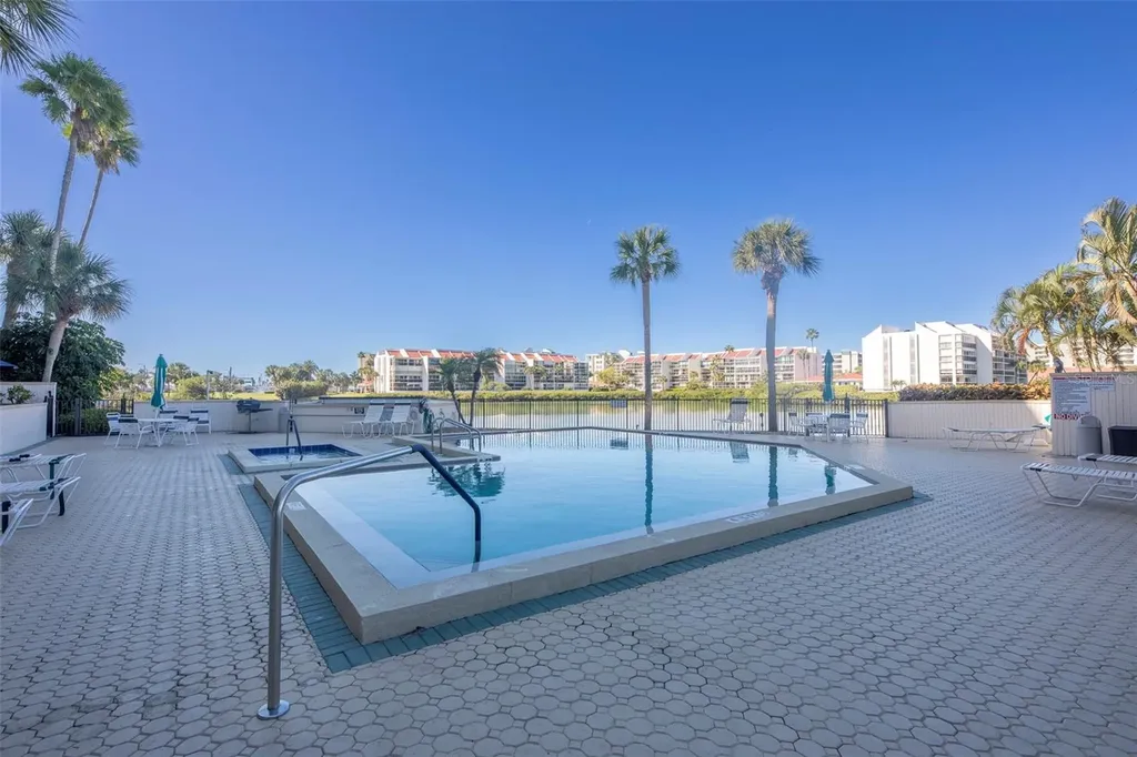 7400 Sun Island Drive S South Pasadena FL 33707