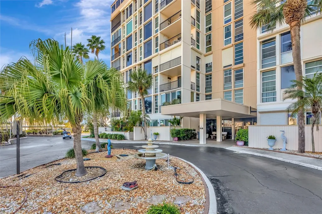 7400 Sun Island Drive S South Pasadena FL 33707