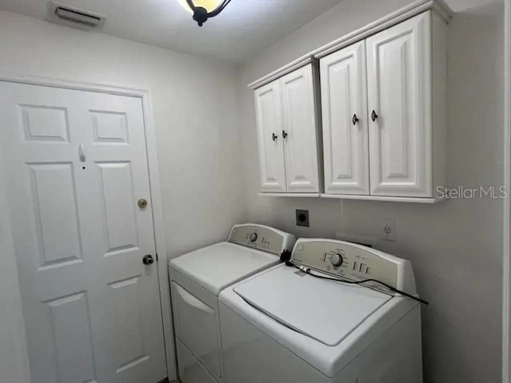 6856 Babbit Avenue North Port FL 34291