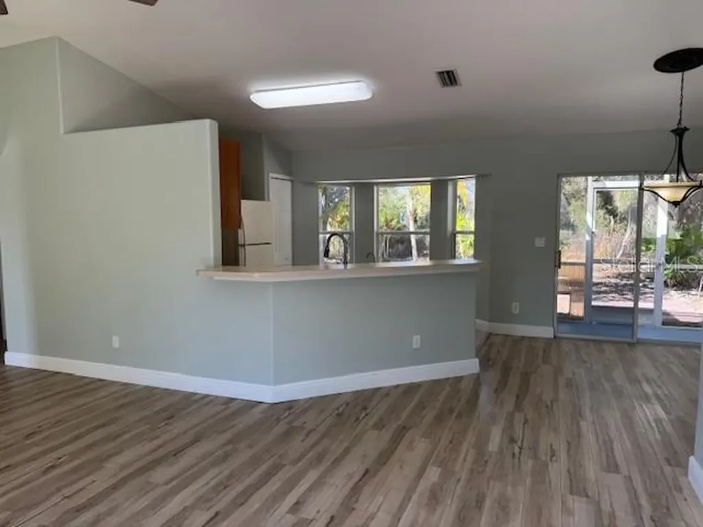 6856 Babbit Avenue North Port FL 34291