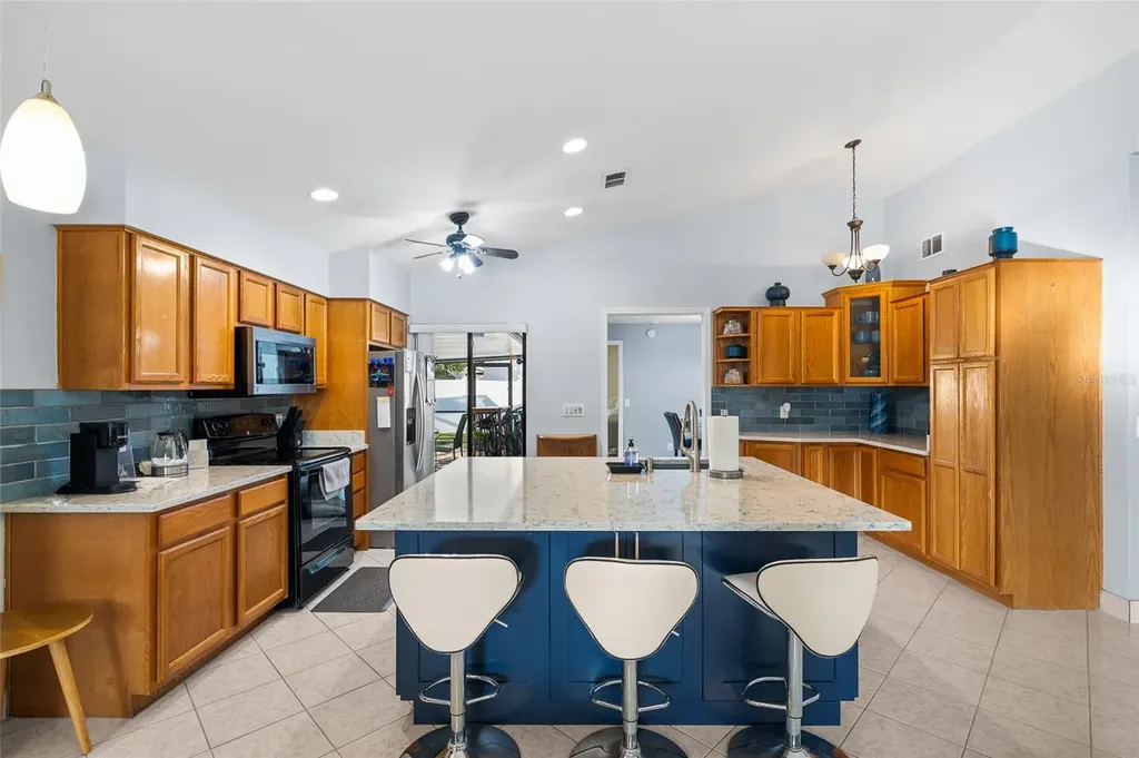 6713 Leeward Isle Way Tampa FL 33615