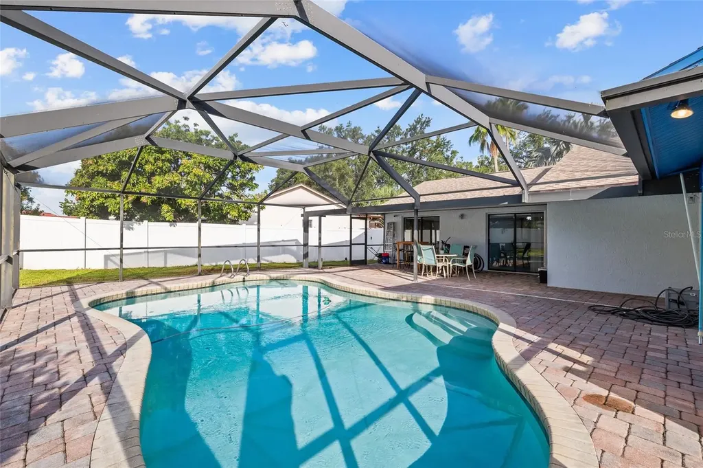 6713 Leeward Isle Way Tampa FL 33615
