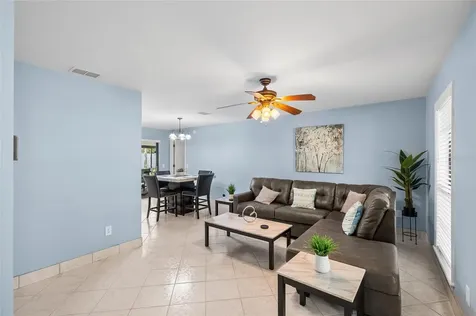 6713 Leeward Isle Way Tampa FL 33615