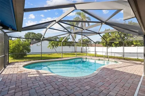 6713 Leeward Isle Way Tampa FL 33615
