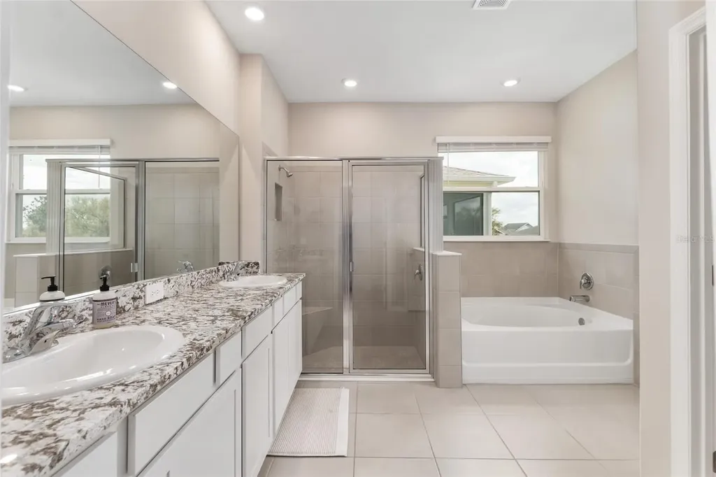 4940 NW 39th Loop Ocala FL 34482