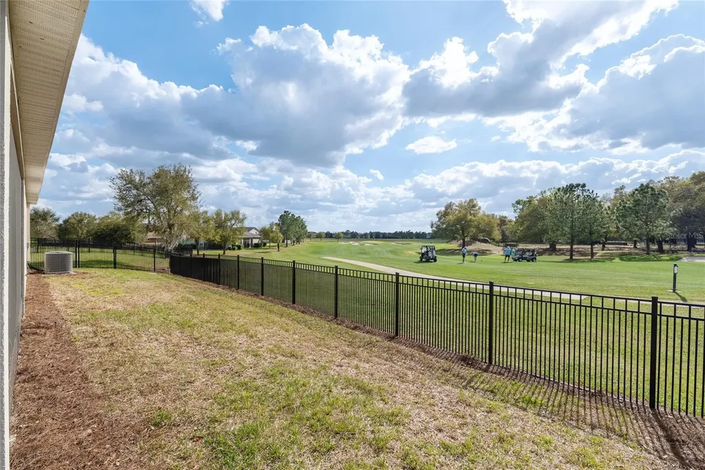 4940 NW 39th Loop Ocala FL 34482