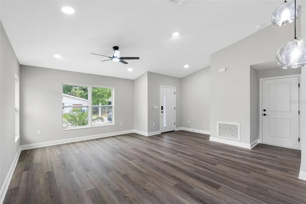4209 E Osborne Avenue Tampa FL 33610